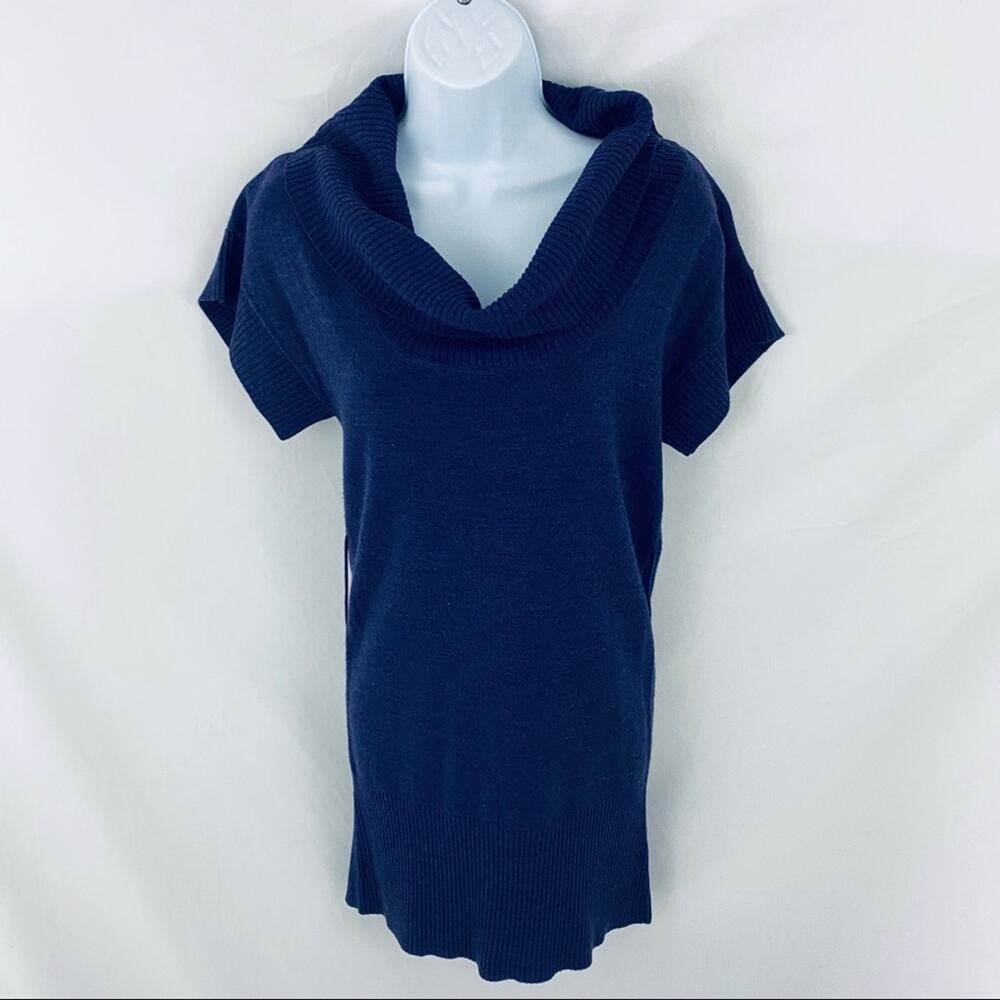 B.Wear Sweater Dress Size Medium